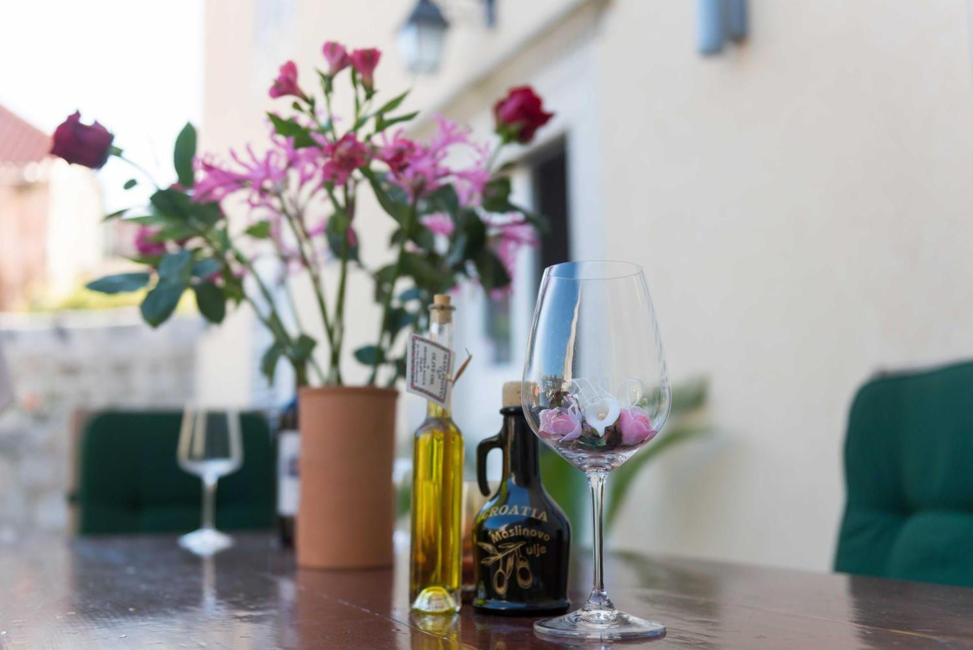Apartament Orka *